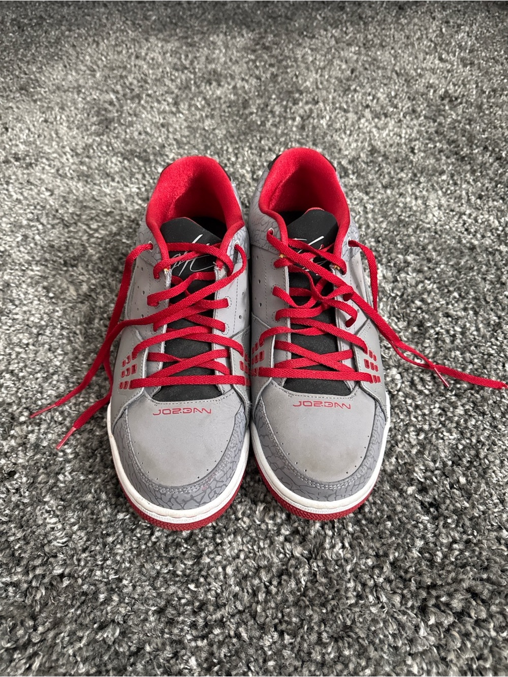 Jordan Low-Top Sneakers in Gray and Red